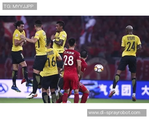 恒大与苏宁激战正酣争冠之路谁能笑到最后引发球迷热议