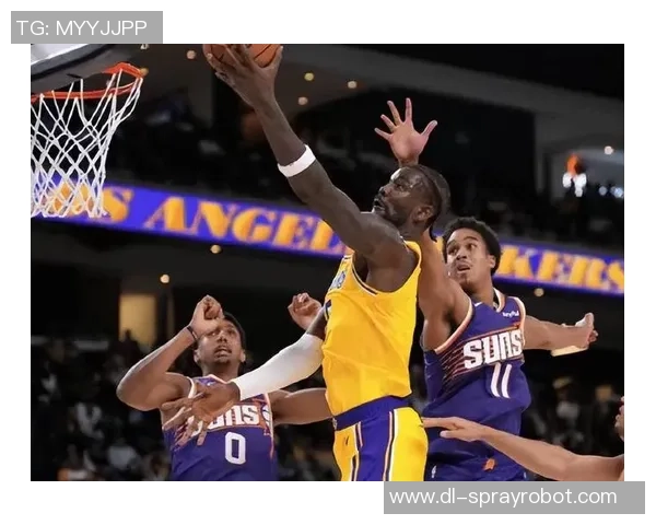 湖人对决热火季前赛直播精彩瞬间回顾与分析